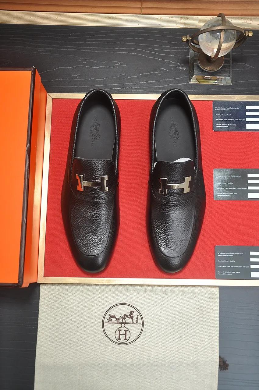 Men's shoes 💰500💶[HERMES] (cowhide lining)🍀Italian top luxury🍀He does not pursue novel styles and gorgeous colors, but attracts the favor of successful men with his flawless, elegant and classic style! This very, very comfortable, simple and stable style makes it easy to match any style! The pattern is absolutely 1:1 refined from the original case, and we strive for excellence in materials, imported cowhide + cowhide lining💪💪💪extraordinary texture👍! .Black brown code number: 38 to 45 (45 customized)